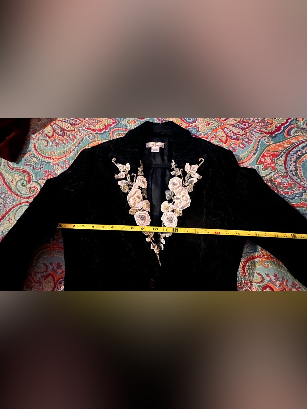 White House Black Market Black Velvet Floral Ribbon Embroidered Coat M - Picture 13 of 16